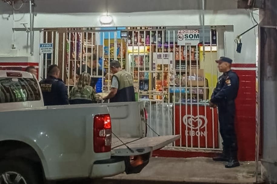Quatro distribuidoras são interditadas durante operação em bairros de Cuiabá