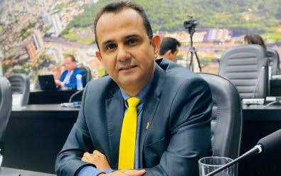 Sargento Joelson retorna à Câmara e Chico 2000 segue afastado