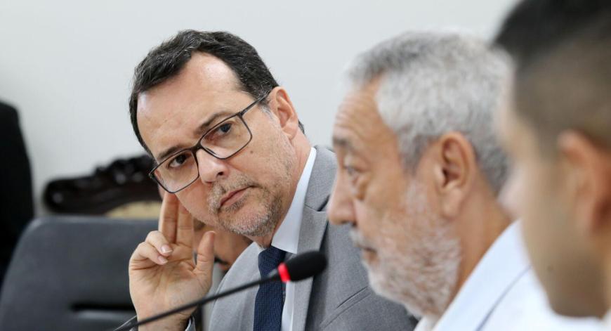 Secretário garante conclusão do BRT entre Sefaz e ponte Júlio Muller até abril de 2026, diz Lúdio