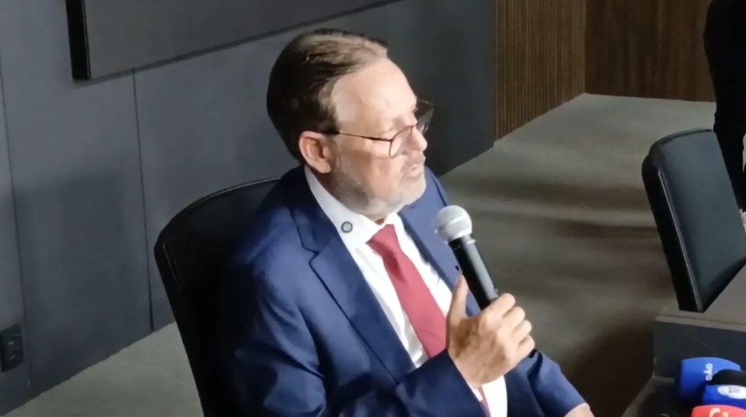 Secretário Gilberto Figueiredo anuncia prorrogação da gestão da Santa Casa até abril de 2026