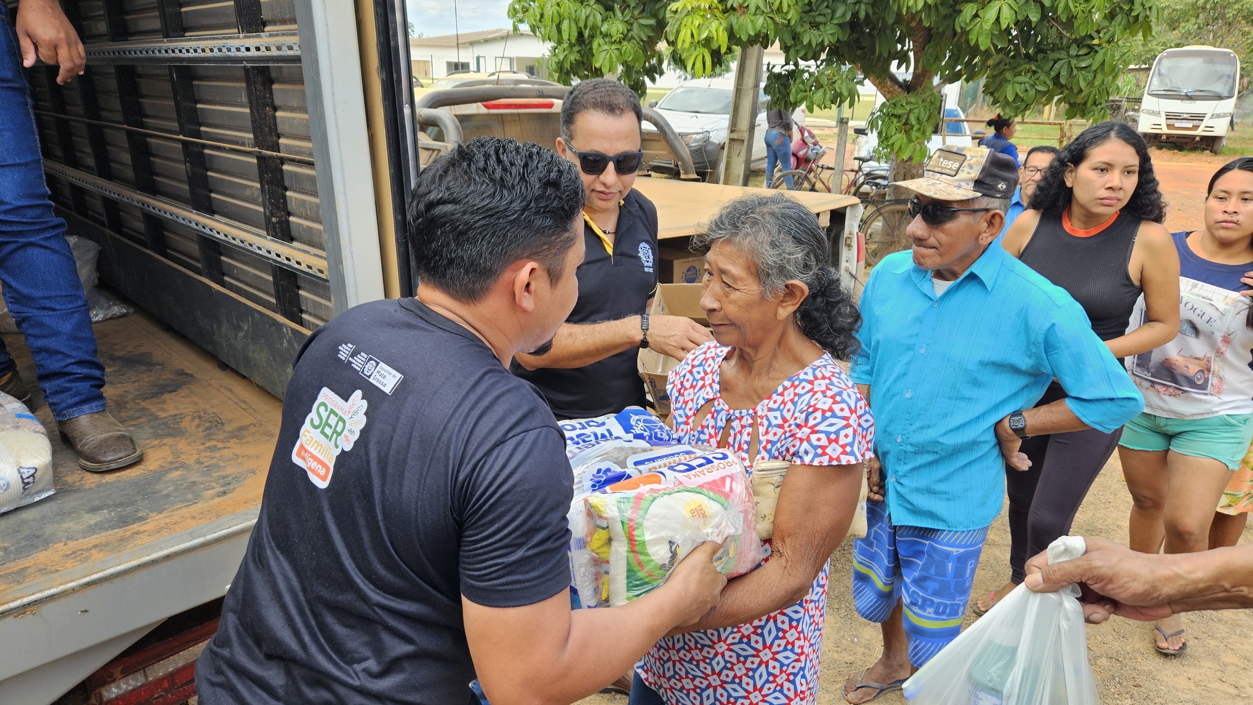Setasc realiza entrega de 200 cestas de alimentos à etnia Kurâ-Bakairi