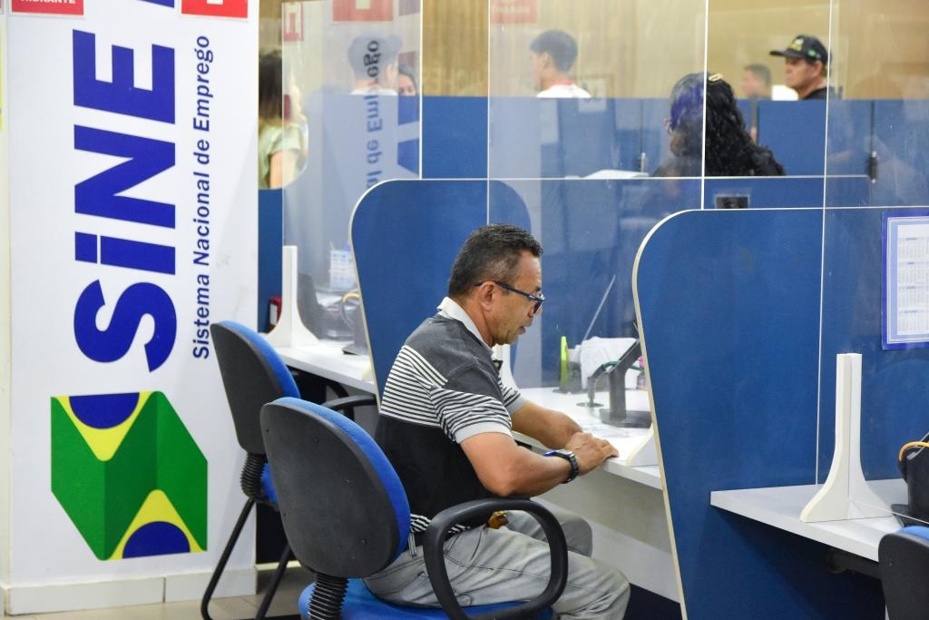 Sine disponibiliza mais de 2 mil vagas de empregos nesta semana em Mato Grosso