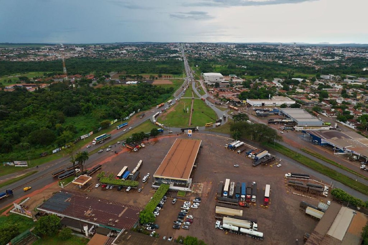 TCE-MT suspende contrato de R$ 133,7 milhões na BR-163 por suspeita de sobrepreço