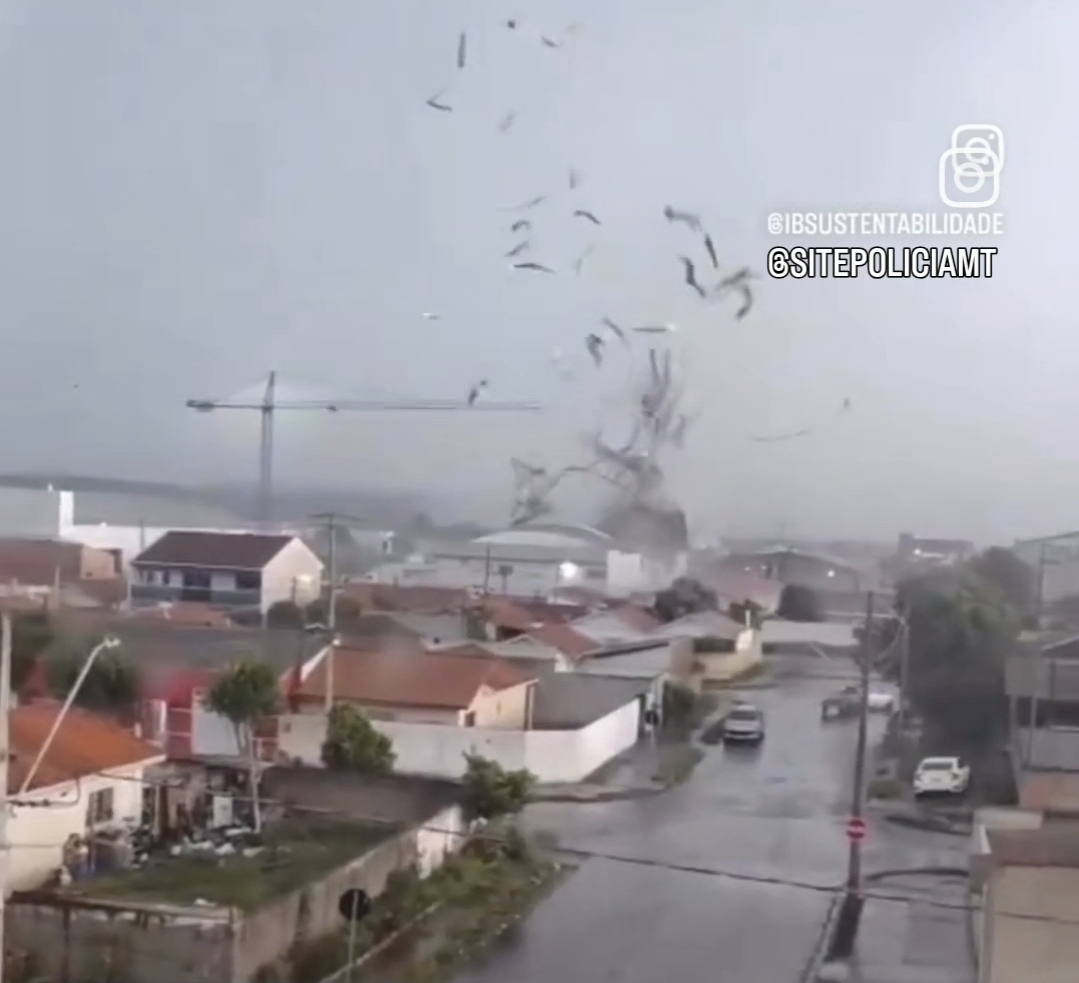 Tornado F2 atinge São José dos Pinhais e deixa rastro de destruição na Grande Curitiba