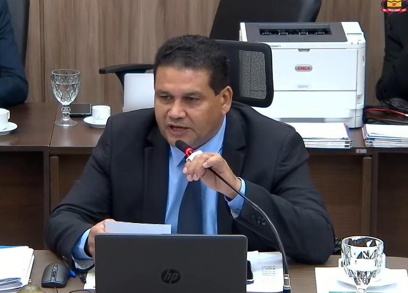 Wanderley Cerqueira é reeleito presidente da Câmara de VG por diferença de um voto