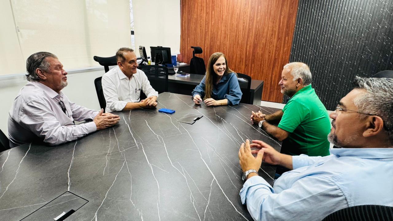 Wilson Santos busca apoio da Desenvolve MT para financiar reconstrução do Shopping Popular